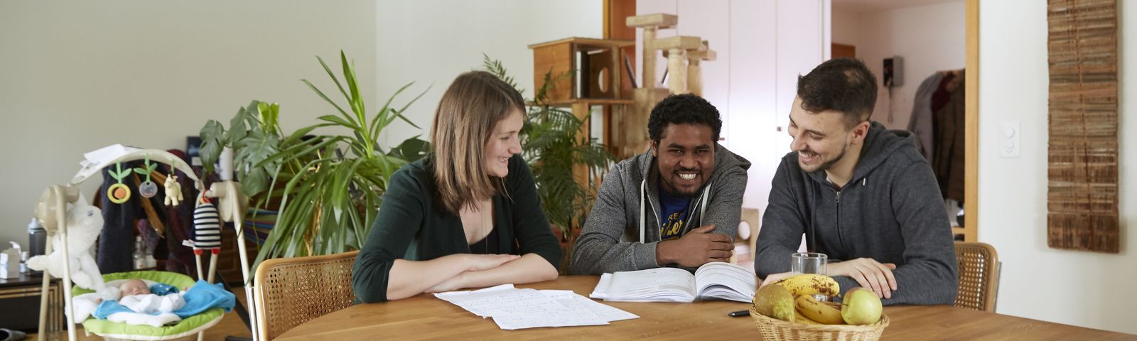 Die SFH übergibt das erfolgreiche Gastfamilienprojekt in neue Hände